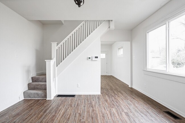 Photo - 563 Tecumseh St