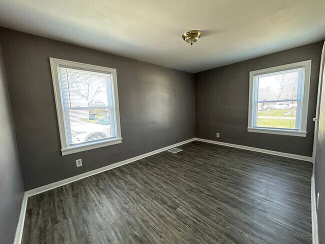 Photo - Newly Updated 2 Bed House