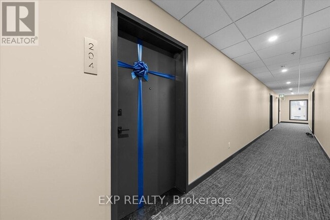 Photo - 3600 Brian Coburn Blvd. Unité 204