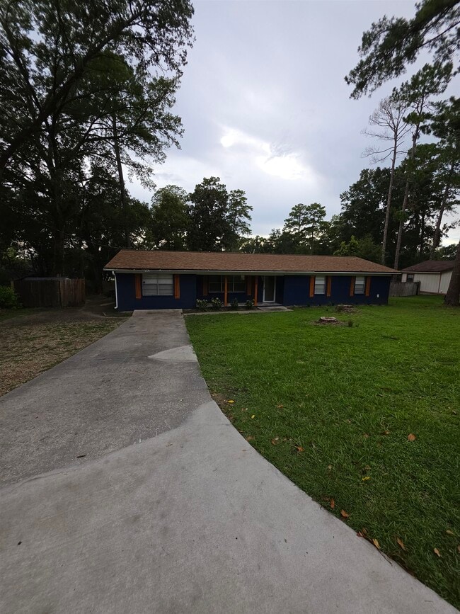 Building Photo - 1110 Cuerno St