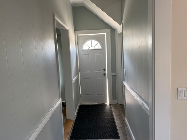 Photo - 1365 Peck St Unidad 1365 Peck Street  #2