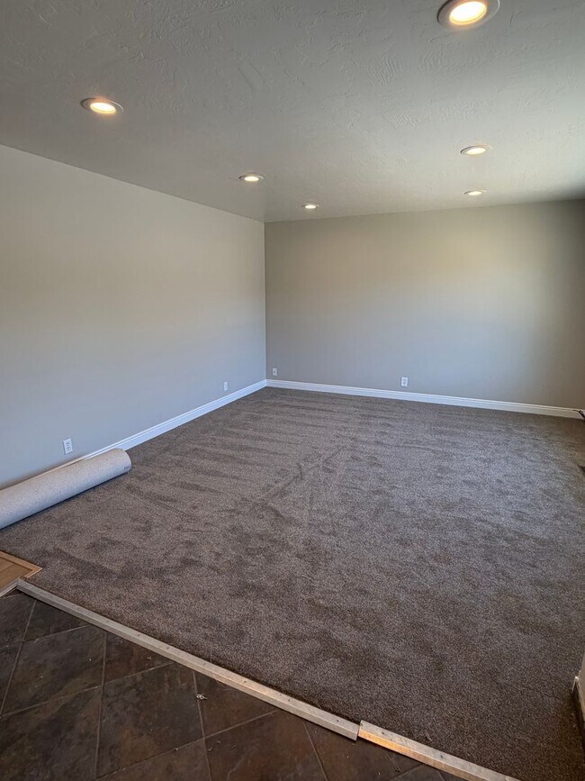 Photo - Spacious West Valley Home!!!