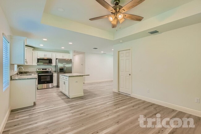 Photo - 6379 29th St N