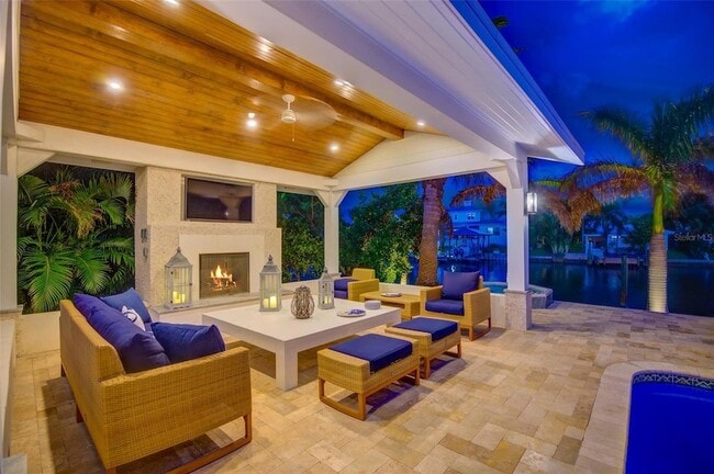 807 Snug Island