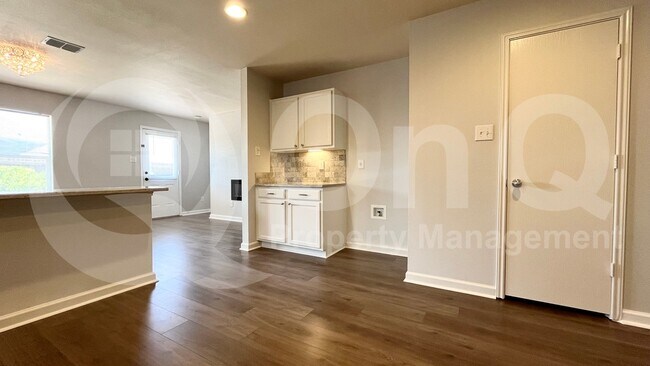 Photo - 13269 Fowler Dr