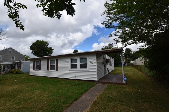 Building Photo - Plymouth Park Rental