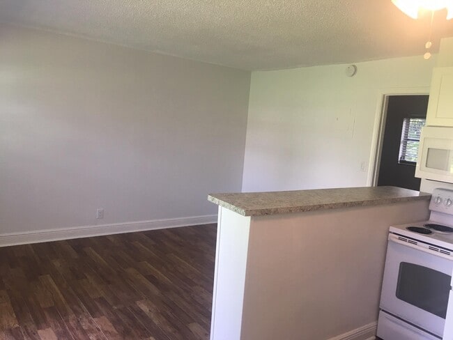 Photo - 5156 NE 6th Ave Unit 203