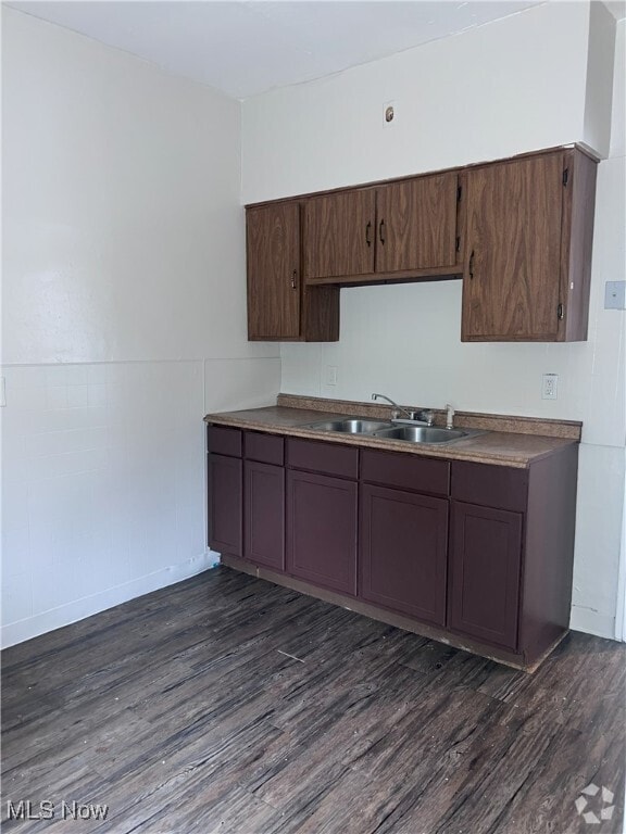 Building Photo - 2920 E 111th St Rental