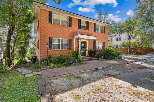 Photo - 3582 Hedrick St