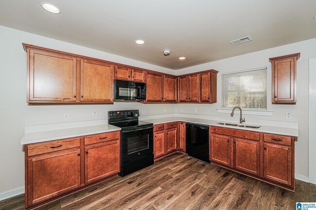 Photo - 576 Kincaid Cove Ln