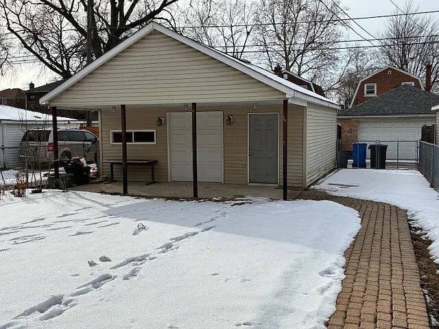 Building Photo - 5216 S Major Ave