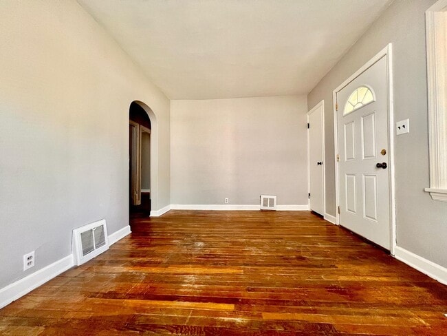 Photo - 1654 O Brien St