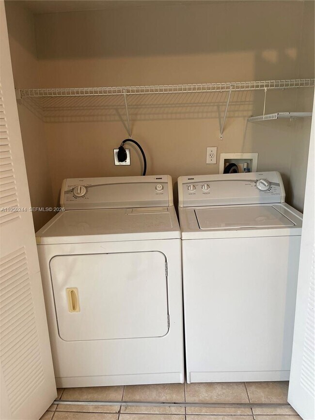 Photo - 4785 SW 62nd Ave Unit 101