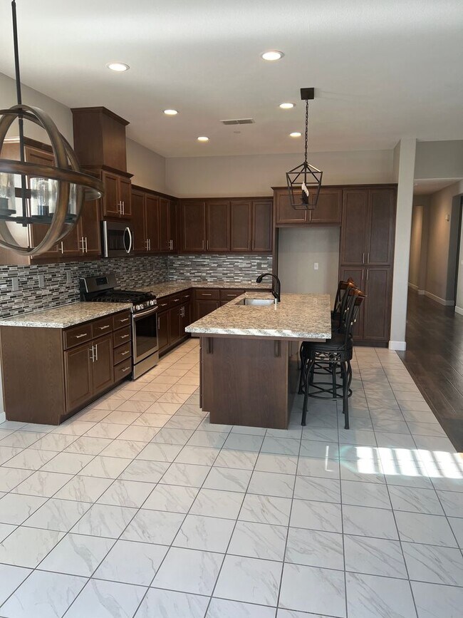 Newer home, Low maintenance landscaping an... House Rental in Dixon