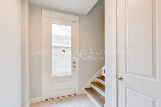 Photo - 2004 Blodgett St
