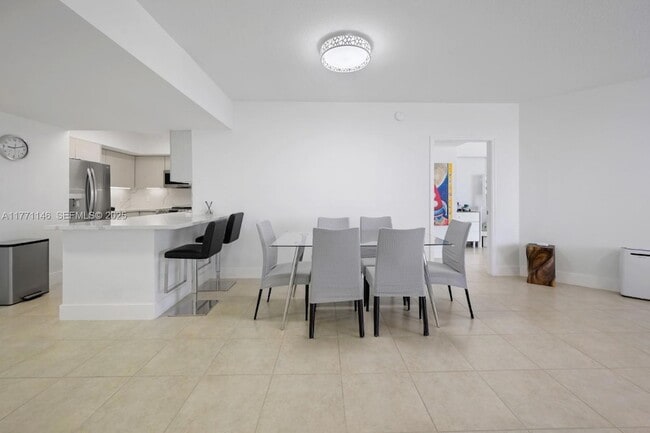 16699 Collins Ave Unit 3306