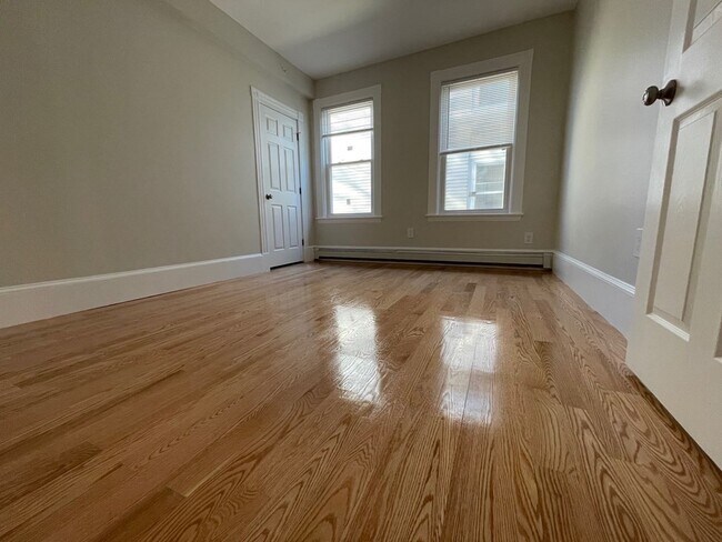 Photo - 74 Berkshire St Unit 3