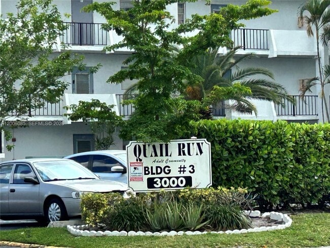 Building Photo - 3000 Sunrise Lakes Dr W Unit 302