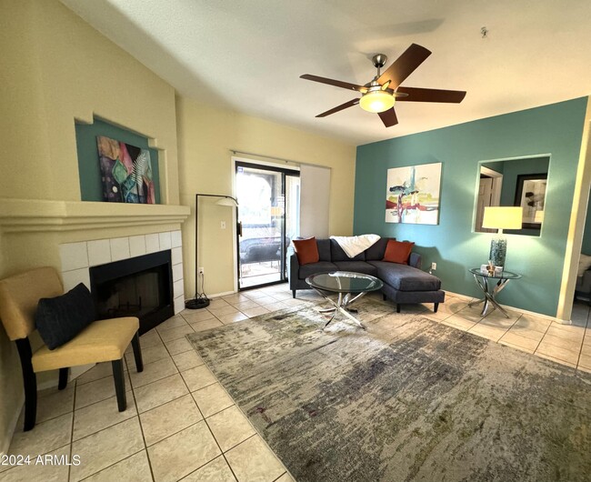15050 N Thompson Peak Pkwy Unidad 1065