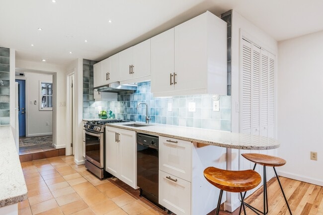 Photo - 209.5 4th St