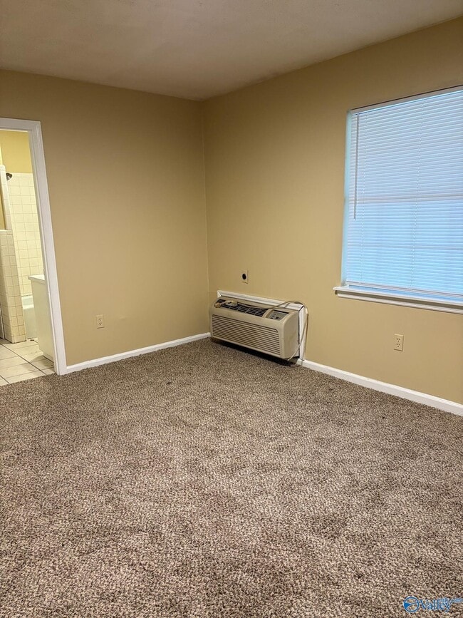 Photo - 4 Cloverleaf Dr Unit 4