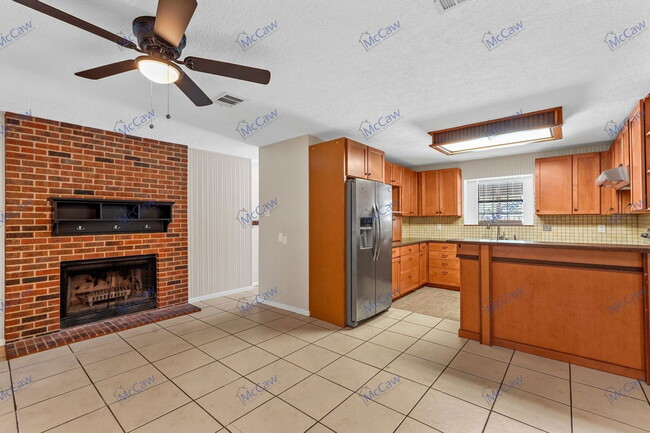 Photo - 606 Oak Ridge Dr