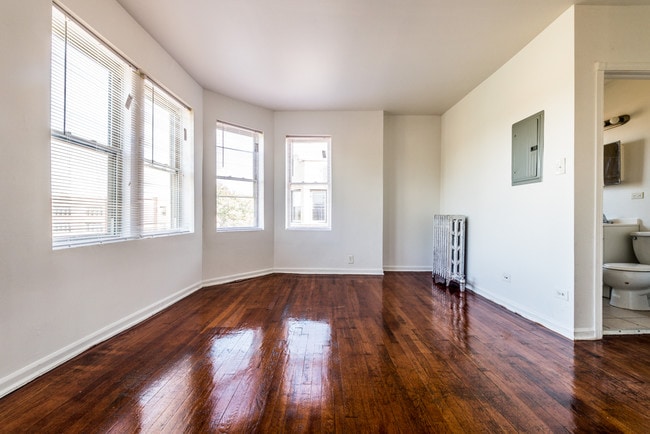 Photo - 7701 S Stewart Ave