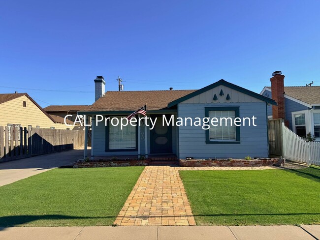 Building Photo - Desirable Spreckels 3-bedroom home!