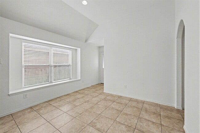 Photo - 20719 Winghaven Dr