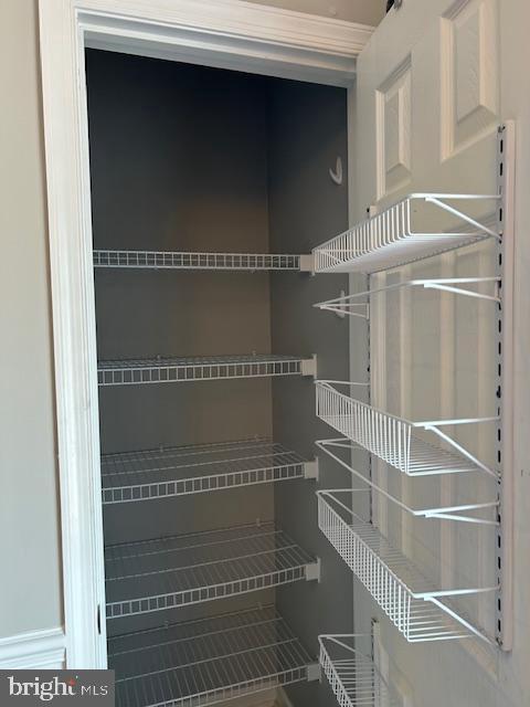 Photo - 215 Keenan Way