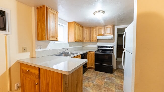 Photo - 725 N 10th Ave Unit B