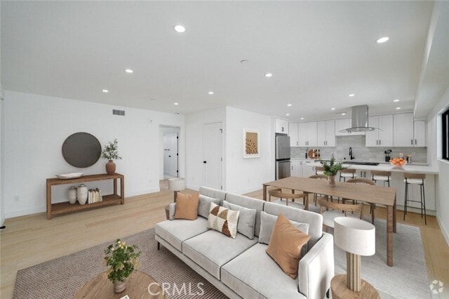 Building Photo - 1334 9th St Unit 2 Rental
