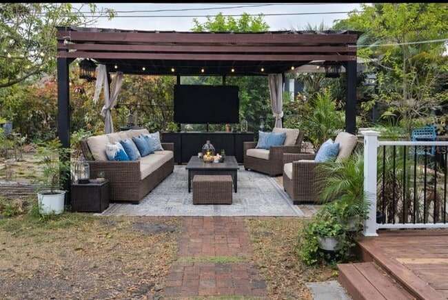 Photo - 1761 SW Monterrey Ln