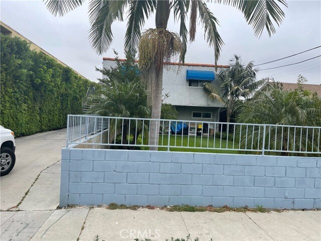 Photo - 11752 Coldbrook Ave