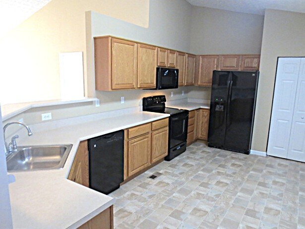 Photo - 5248 Gobel Dr