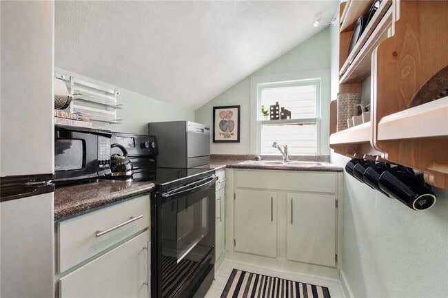 305 Nashville Ave Unit 2