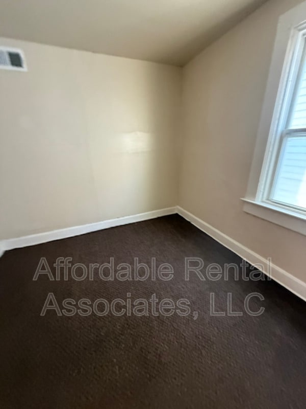 Photo - 2015 W Greenfield Ave