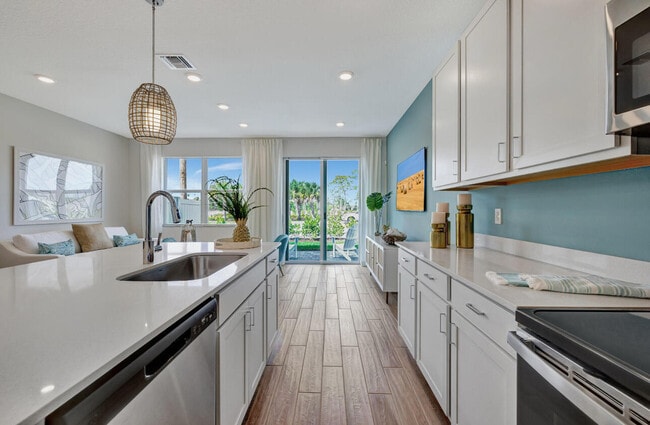 Photo - 608 Waters Edge Ln