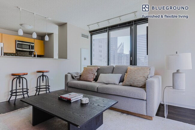 Photo - 225 N Columbus Dr Unidad FL24-ID1195