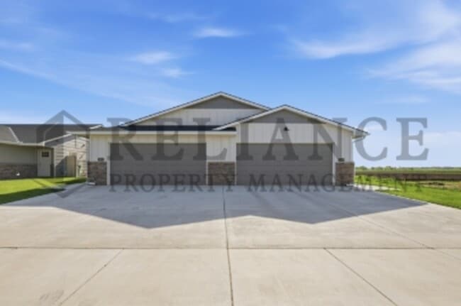 Photo - 2414 S Wheatland St