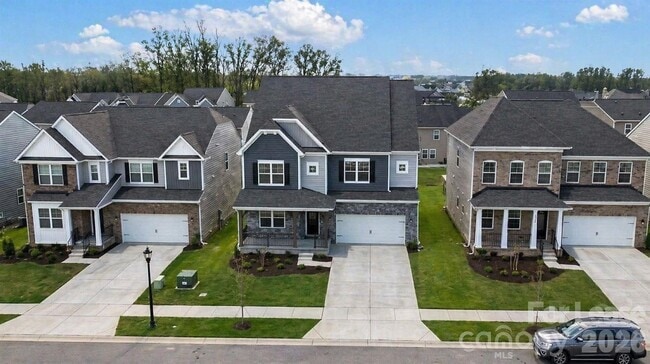 Building Photo - 15104 Moulin Ct Dr