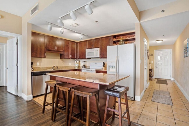 Photo - 9860 S Thomas Dr Unit ID1367041P