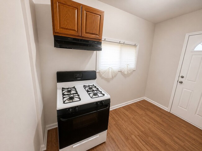 Photo - Spacious 3 Bedroom Available Now