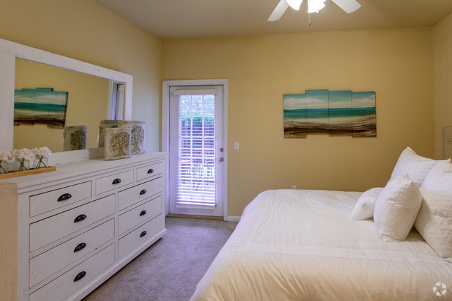 1BR,1BA - Arbor Station Apartments