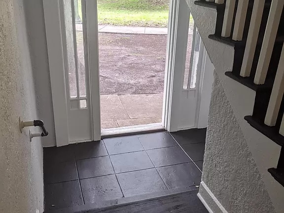 Photo - 547 W 28th St