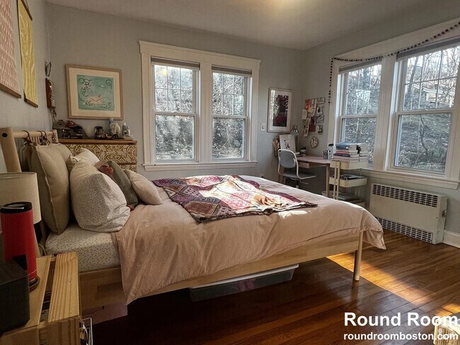 Building Photo - 24 Ridgemont St Unit 2 Rental