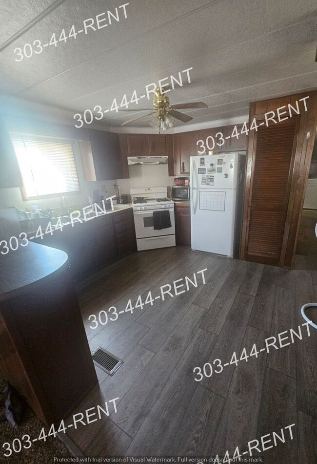 Photo - 217 Balsam St