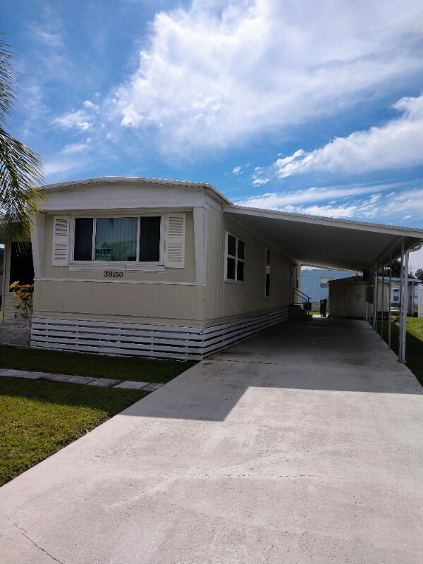 Photo - 38150 Martin St