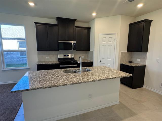 Photo - 764 Windsor Dr