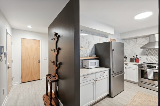 Photo - 20 S Front St Unit 3